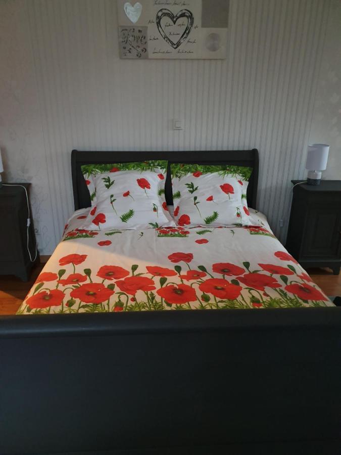 Bed and Breakfast Le Logis Du Marais Les Magnils-Reigniers Exterior foto
